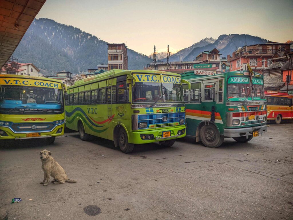 View of Manali Bus stand, early in the morning