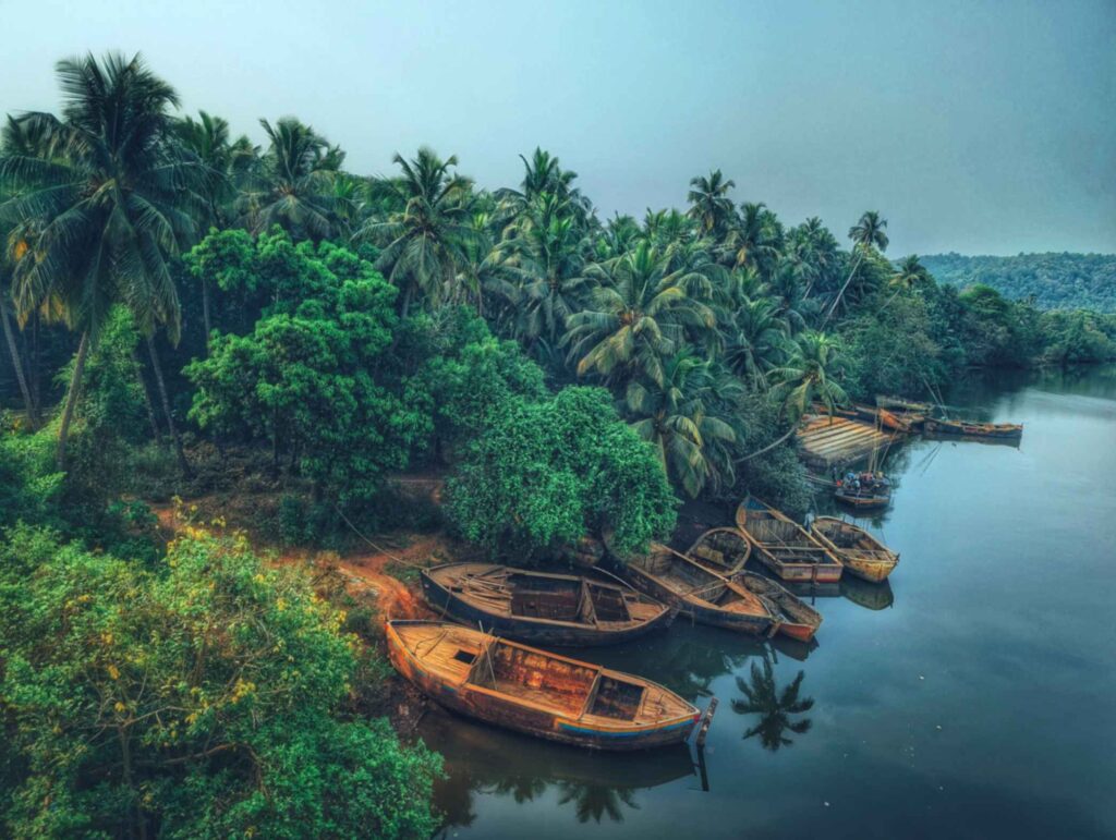 View of Karli river, on the way to Talashil Tondavli
